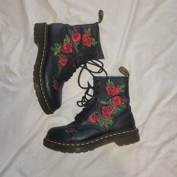 Dr. Marten Boots with Rose Detail Size US Women's 8 - Picture 1 of 5